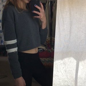 Long sleeve crop top